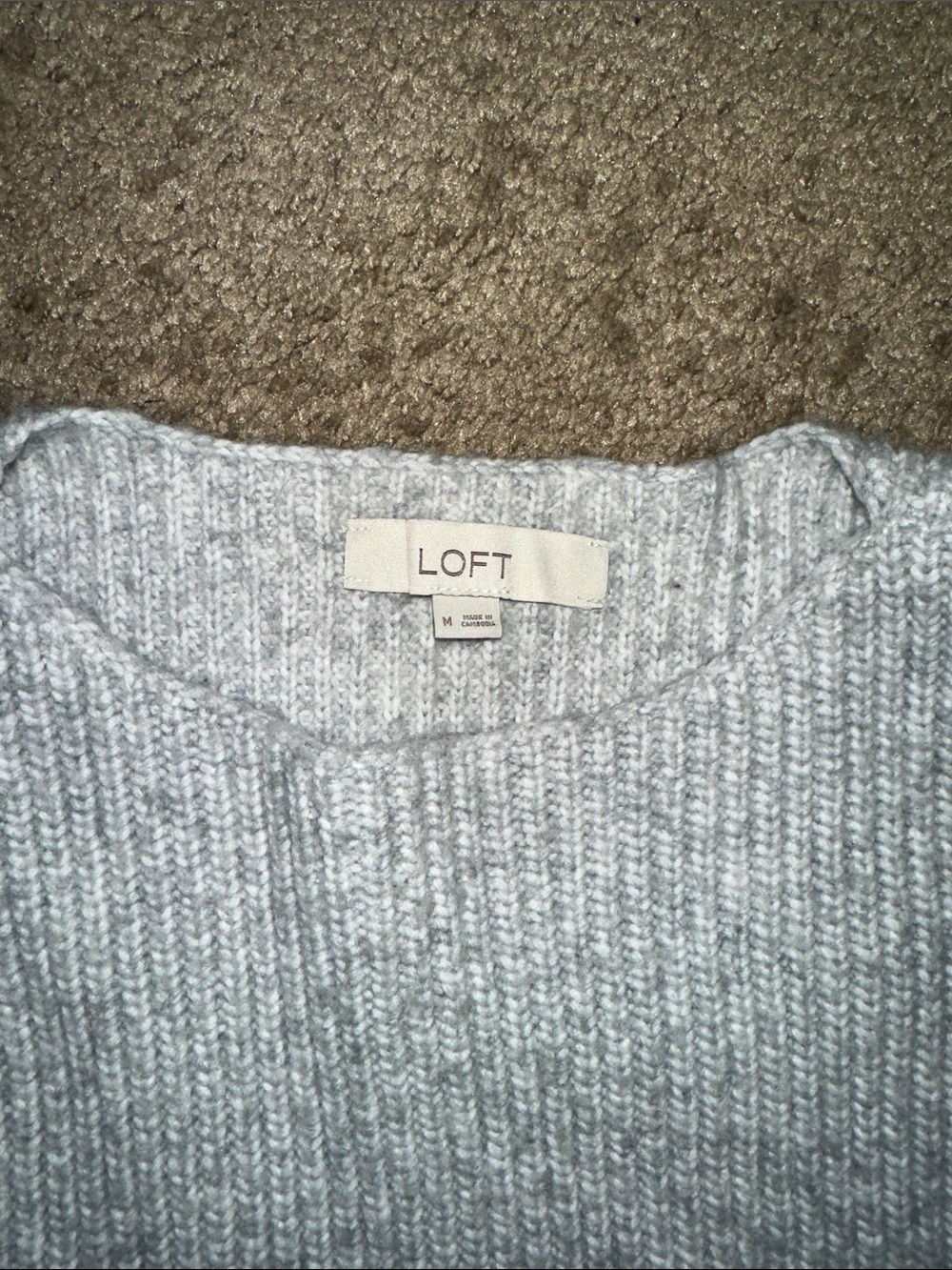 LOFT Sweater - Picture 2 of 4
